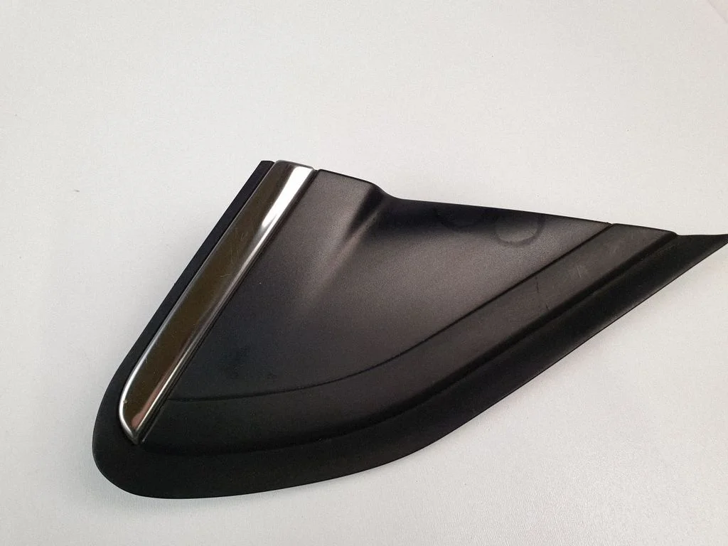 Fender end trim 9678381080
