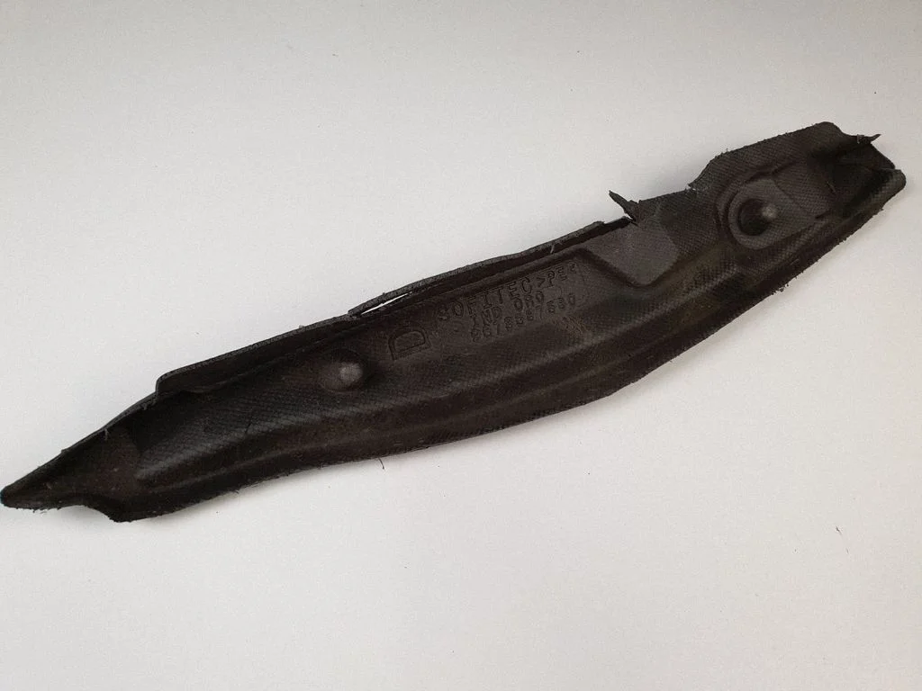 Fender end trim 9678587580