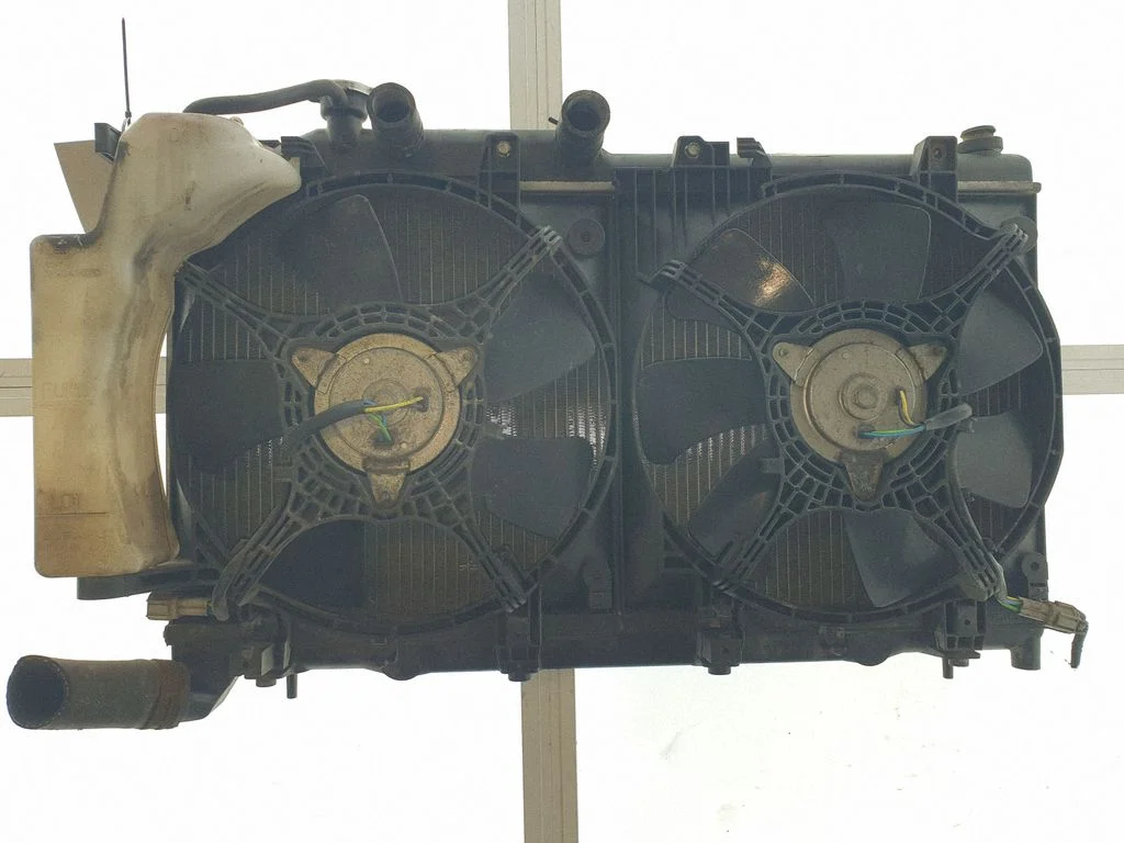 Radiator set 080216 – Subaru Legacy (2007-2009)