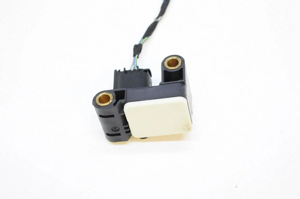 Drošības spilvenu trieciena sensors – BMW 3. sērija E92 E93 (2005-2014)