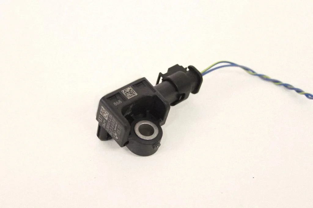 Drošības spilvenu trieciena sensors – BMW 3. sērija F30 F35 F31 (2012-2018)