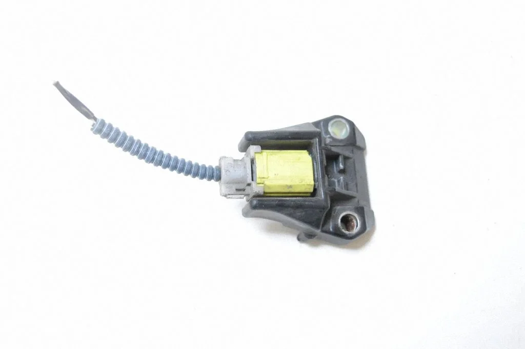 Airbag deployment crash/impact sensor – Lexus GS 300 350 430 450H (2005-2012)