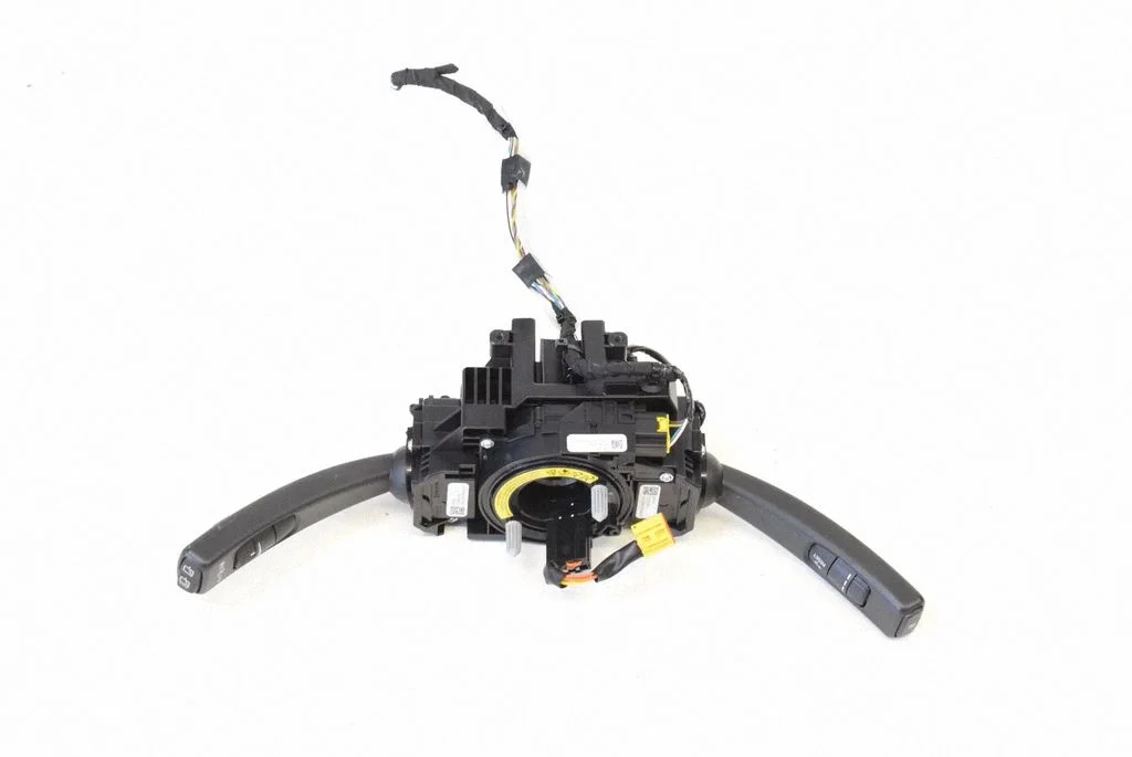 Suunatulede/tulede hoob – Volvo V40 (2012-2019)