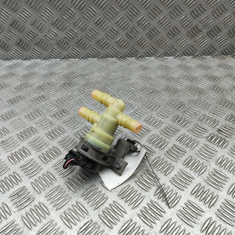 Coolant heater 375W3KL000