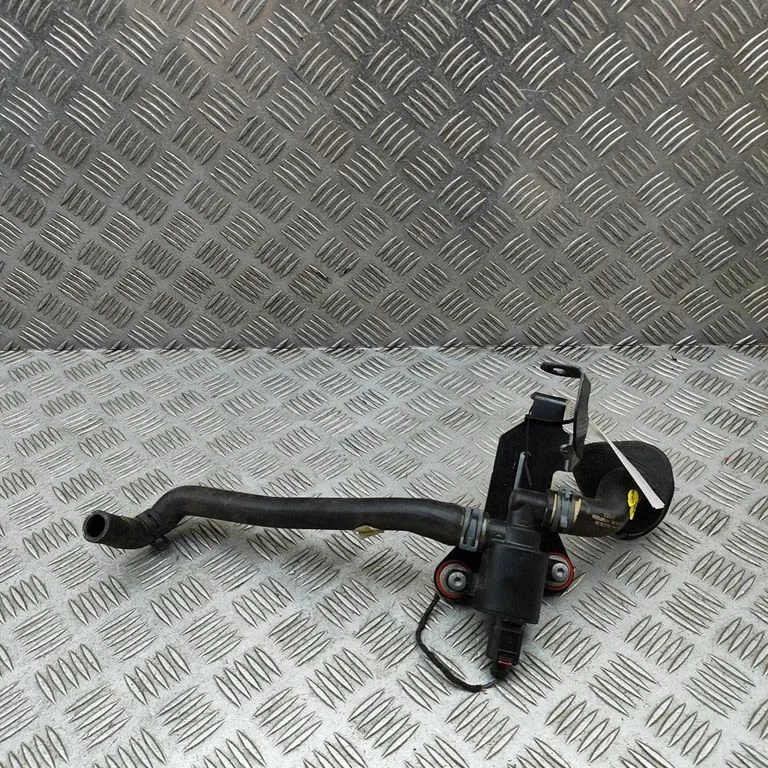 Coolant heater 8W2819350L