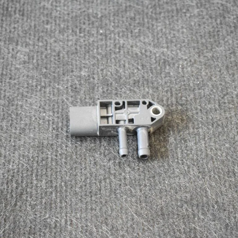 Exhaust gas pressure sensor 51MPP0203