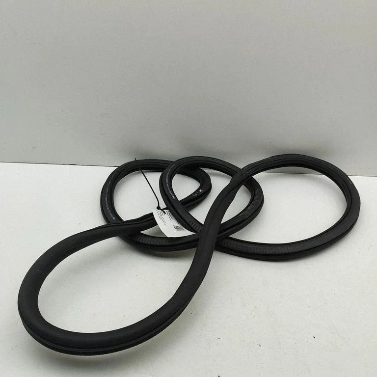 Rubber seal rear door 11A837701A