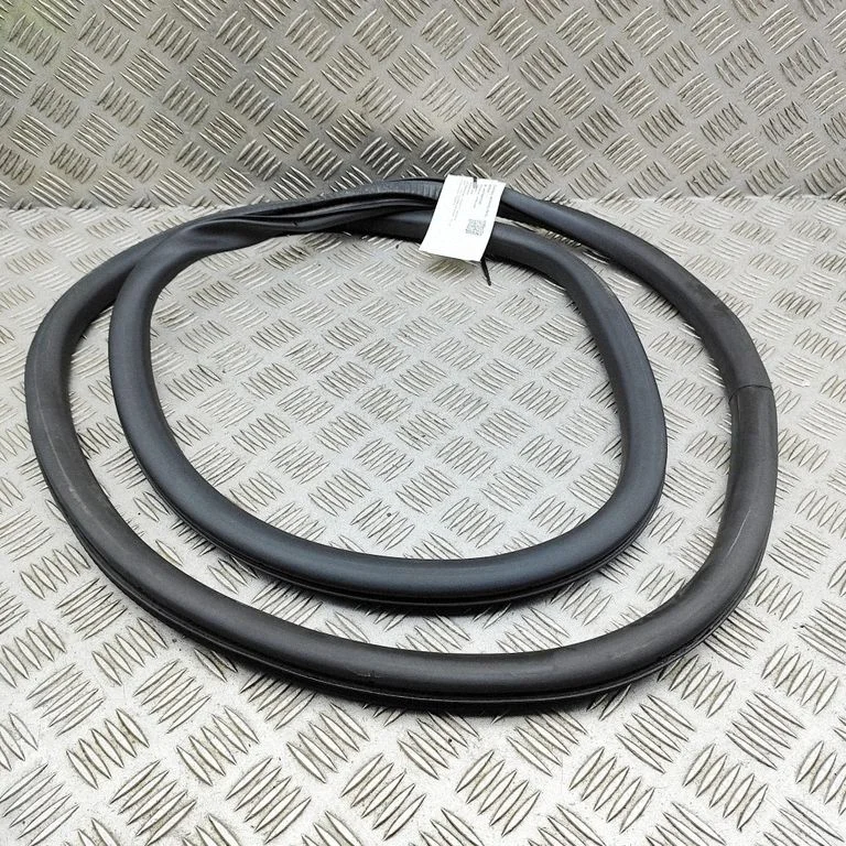 Rubber seal rear door 9837849880