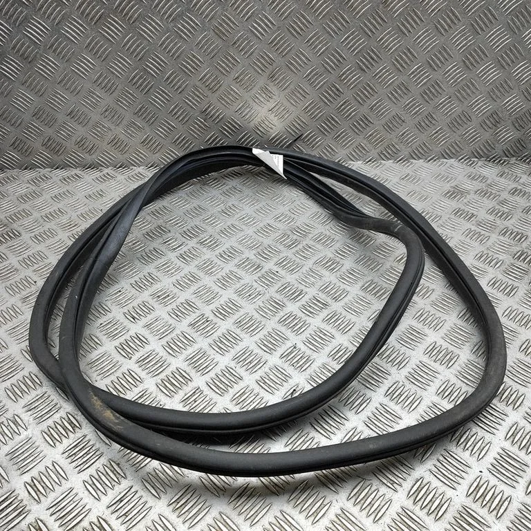 Tagaukse tihend – KIA Sorento (2015-2020)