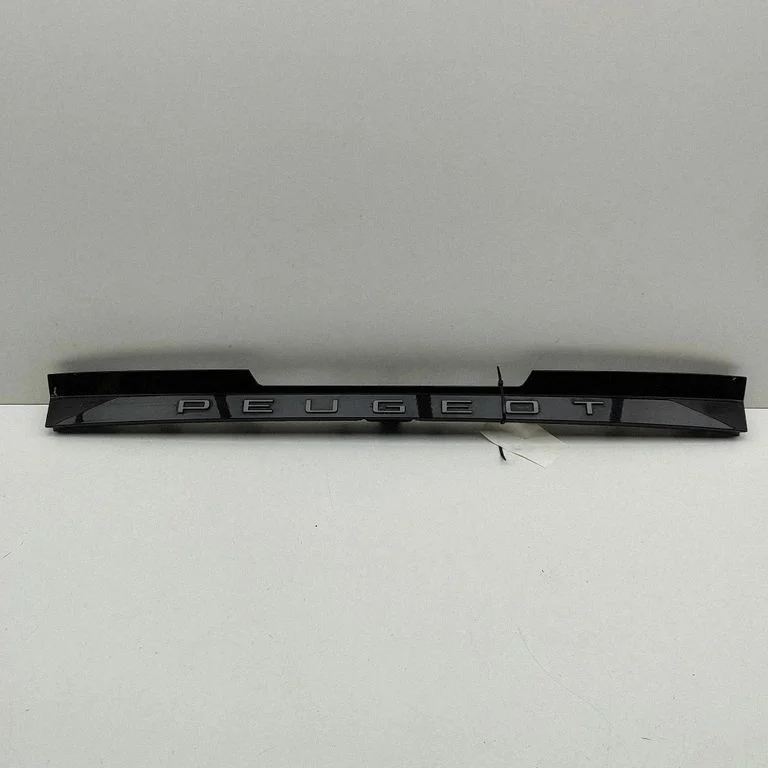 Tailgate trim – Peugeot 3008 III (2023-)