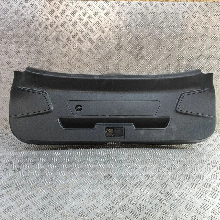 Aizmugurējā vāka apdare 83F867657