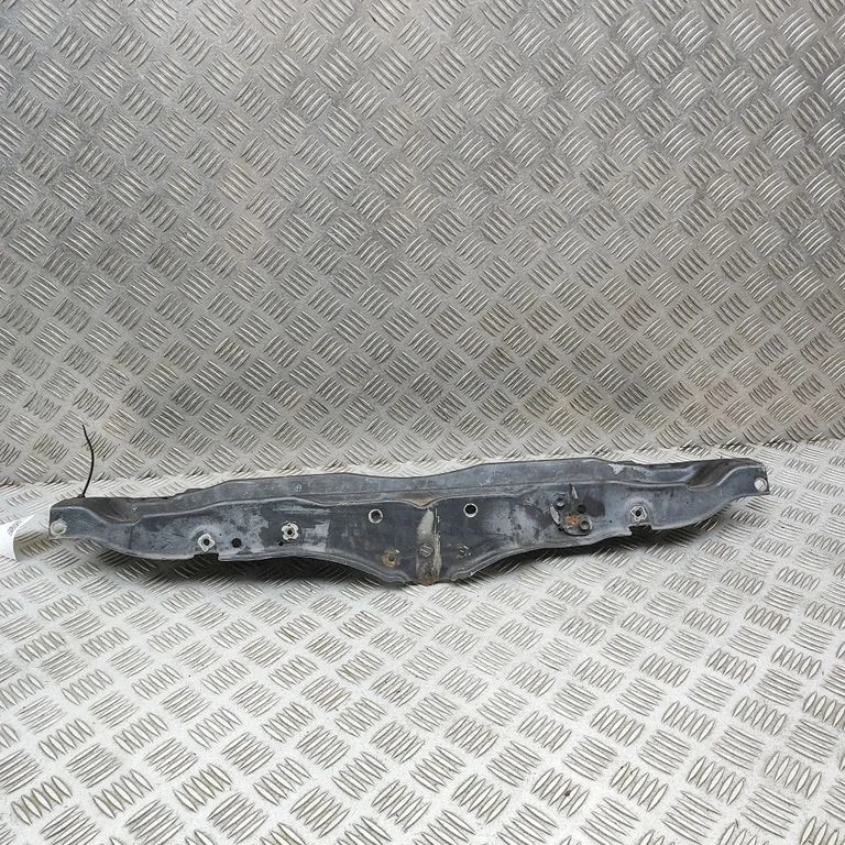 Top upper radiator support slam panel 5321650060 – Lexus LS UCF30 (2001-2007)