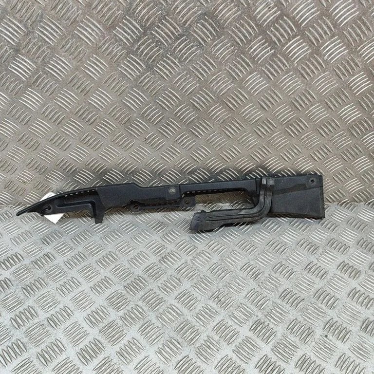 Fender trim (molding) – Volvo S90, V90 (2016-)