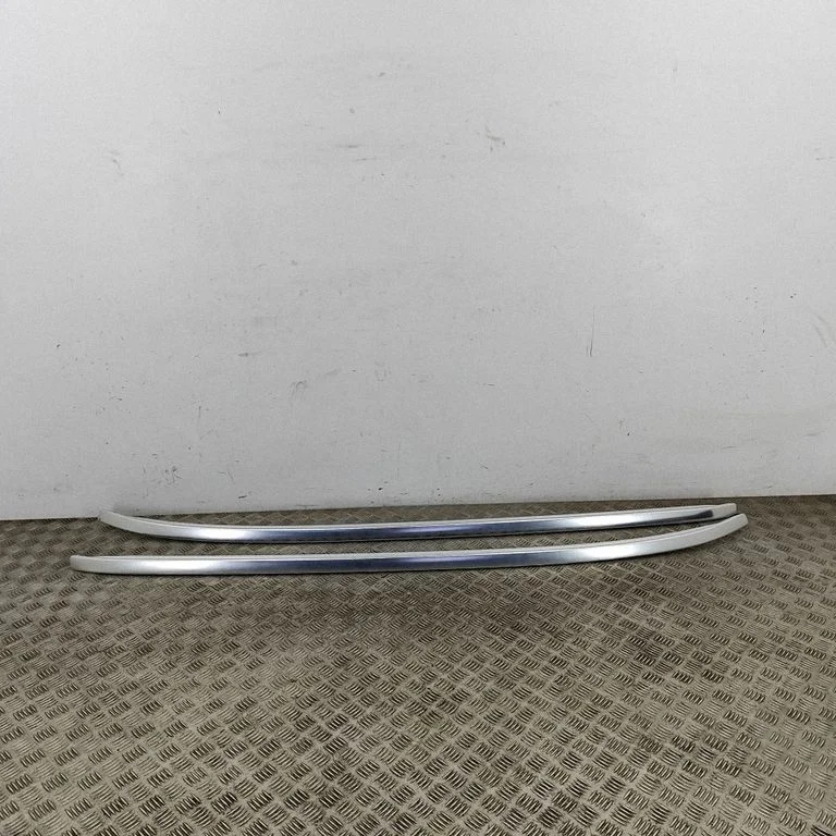 Roof bar rail – Volvo XC60 (2017-)