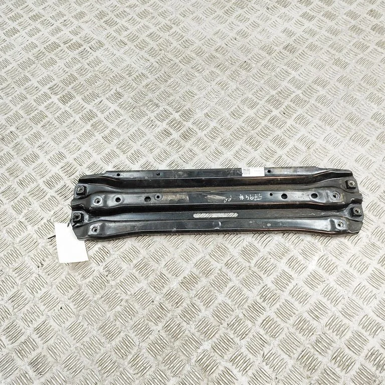 Cita priekšējās piekares detaļa 1EA199599B