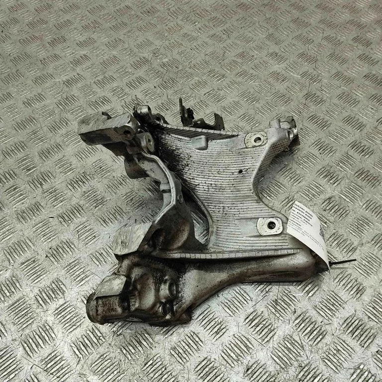 Muu esivedrustuse osa – Audi A5 (2016-2024)