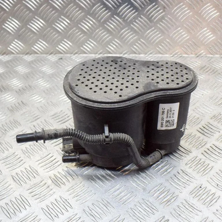 Active carbon filter fuel vapour canister 8W0196