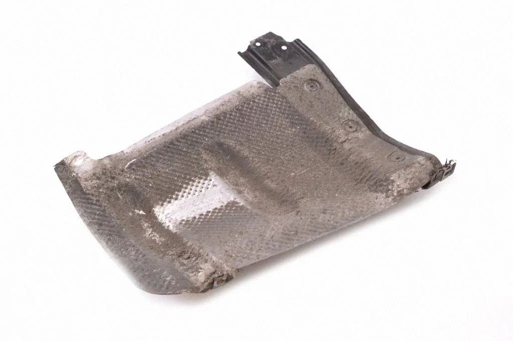 Heat shield in engine bay – Mercedes-Benz E-Class W212 (2009-2016)