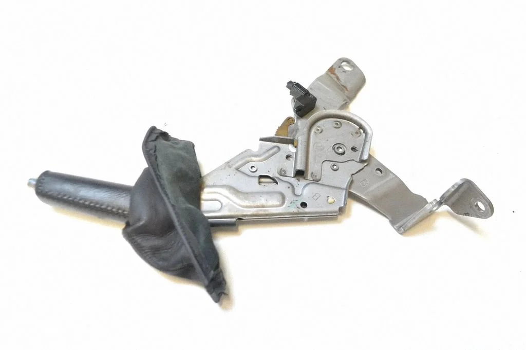 Hand brake release handle