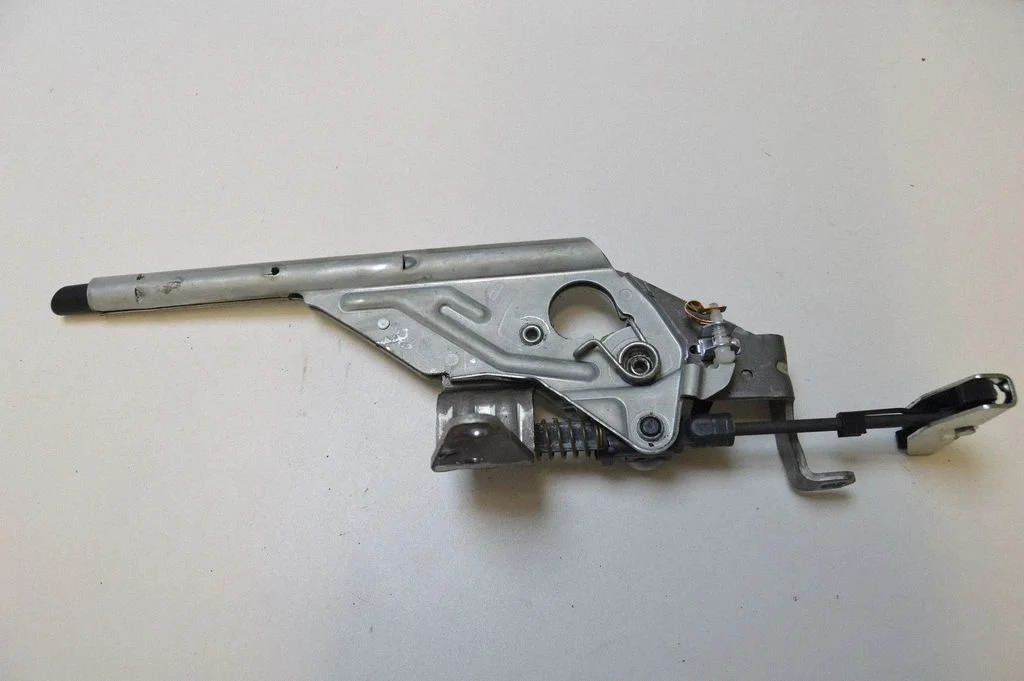 Hand brake release handle – BMW 3 Series F30 F35 F31 (2012-2018)