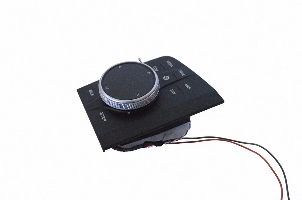 Multimediju kontrolieris 5A12F50