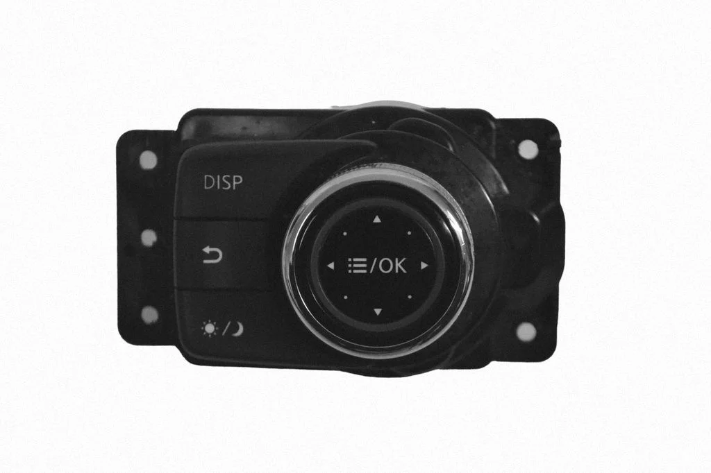 Head unit multimedia control 283952V72A
