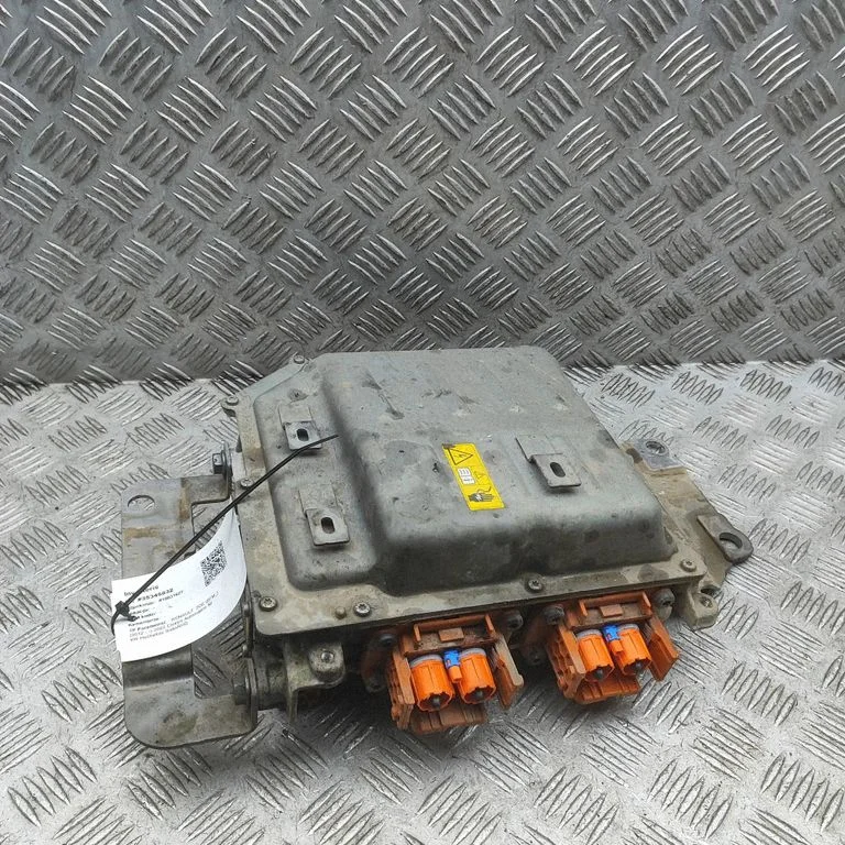 Invertors (sprieguma pārveidotājs) 293D61787R