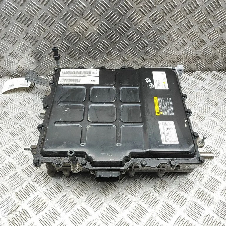 Voltage converter inverter – KIA Niro (2022-)