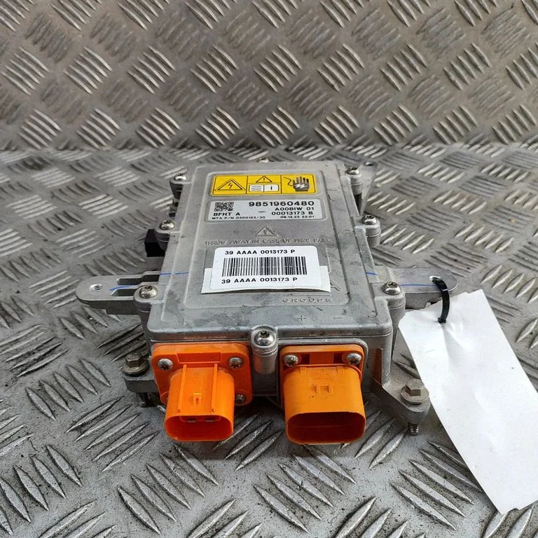 Invertors (sprieguma pārveidotājs) 9851960480