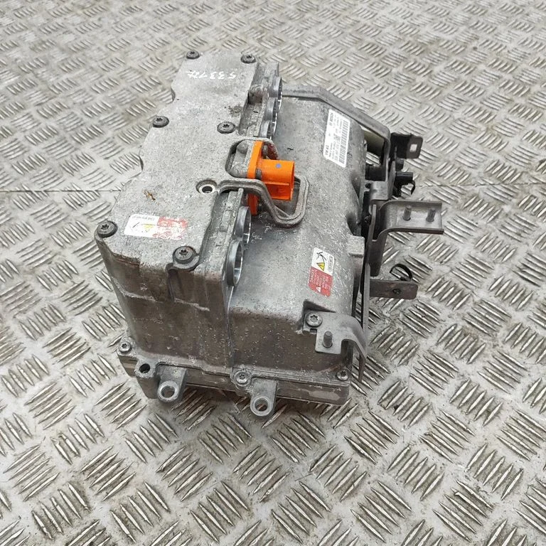 Voltage converter inverter 5G0907070E