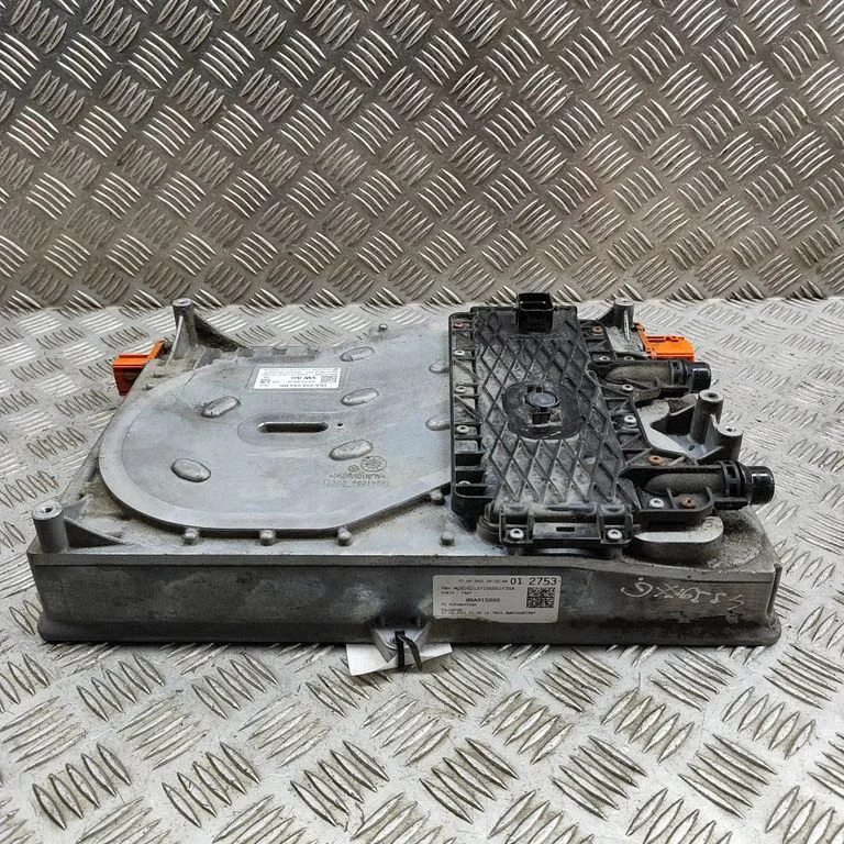Voltage converter inverter – Audi Q4 e-tron (2021-)