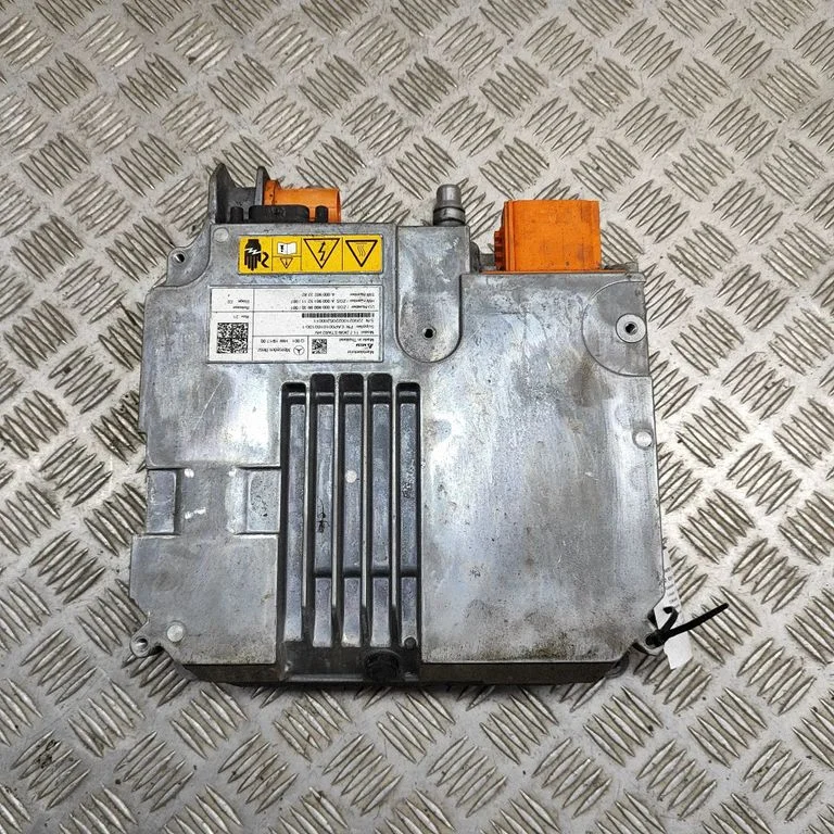 Invertors (sprieguma pārveidotājs) A0009015211