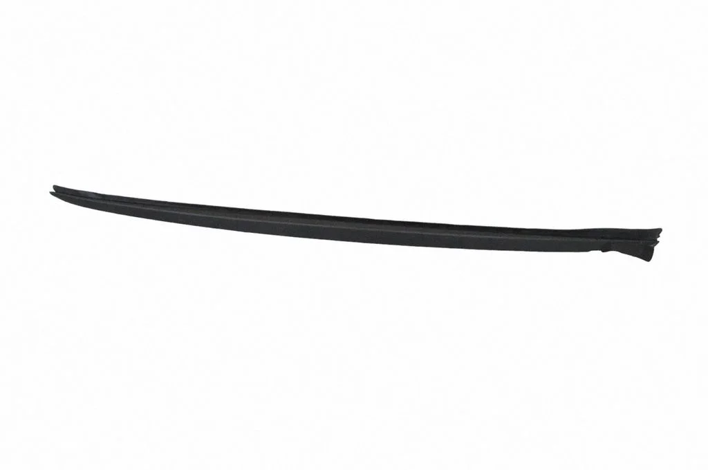 Windshield trim 7427874