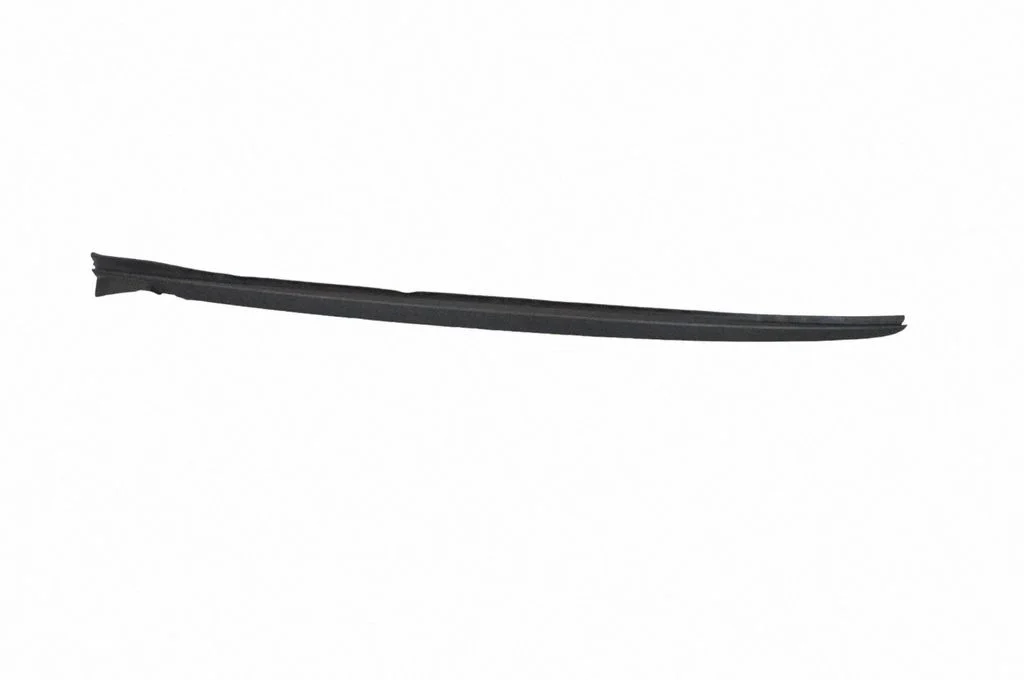 Windshield trim 7427873