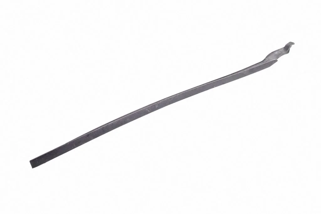 Windshield trim – Jaguar XE (2015-)