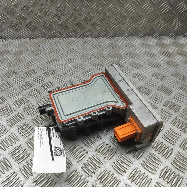 Hybrid/electric vehicle battery fan 1EA963231A