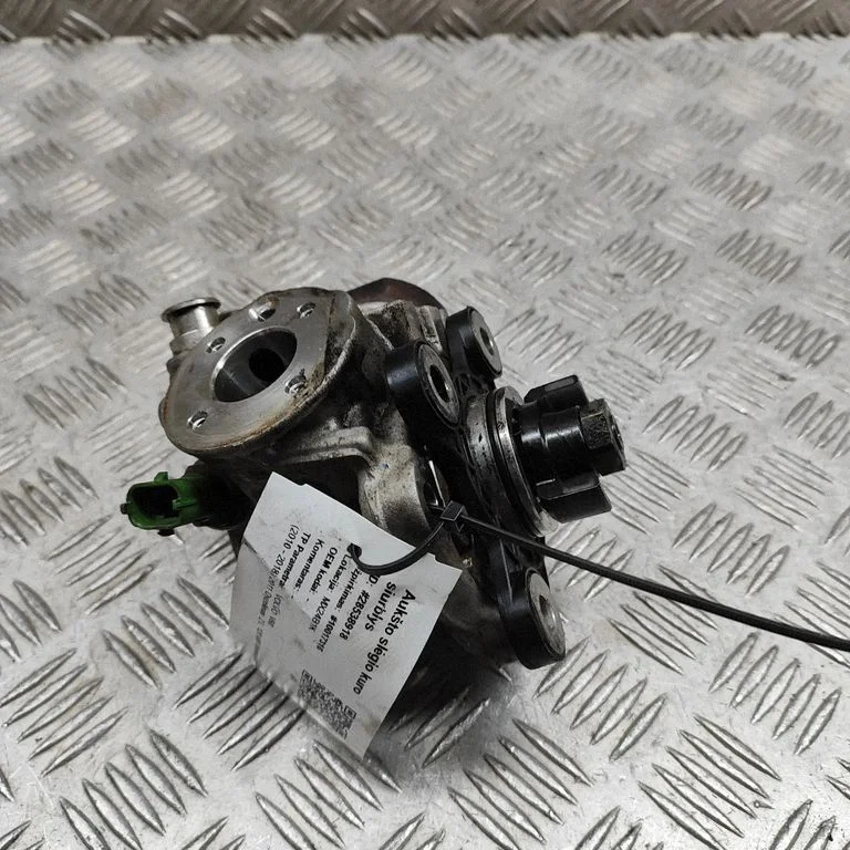 Mechanical fuel pump – Volvo V60 (2011-2013)