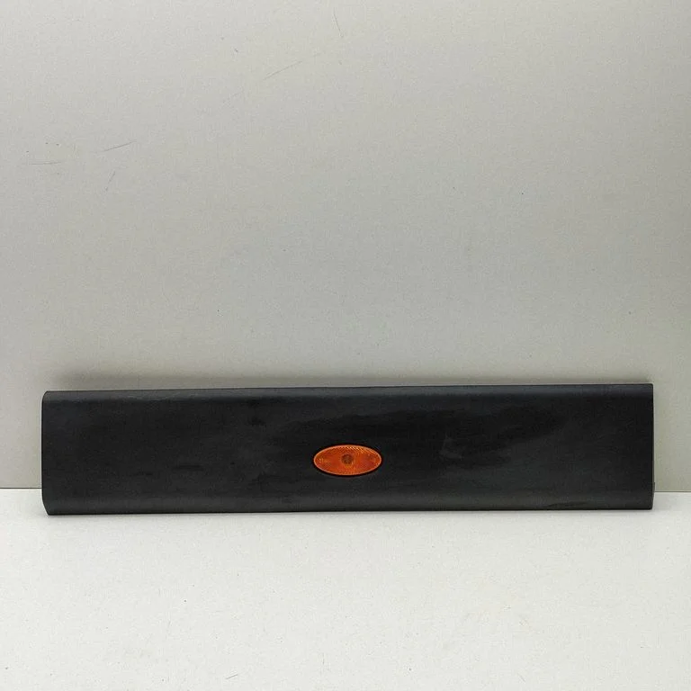 Listwa błotnika tylnego 768F20003R