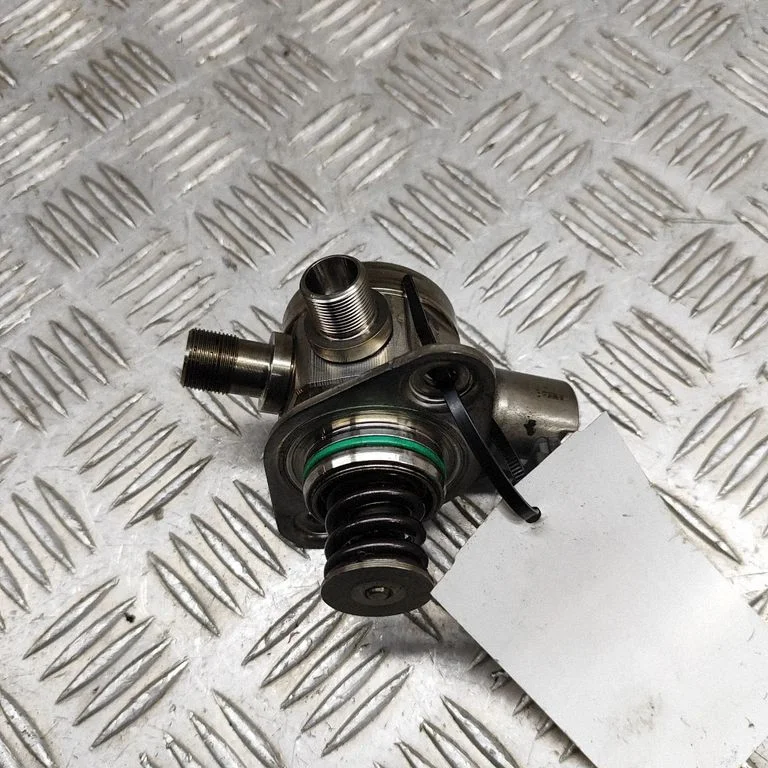 Mechanical fuel pump 0261520058