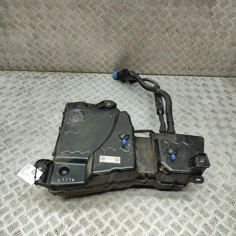AdBlue šķidruma tvertne 5Q0131969E