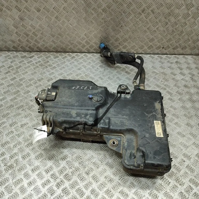 AdBlue šķidruma tvertne 2N0131969A