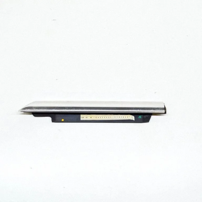 Front door glass trim molding – left