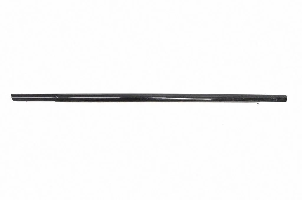 Rear door glass trim molding – left