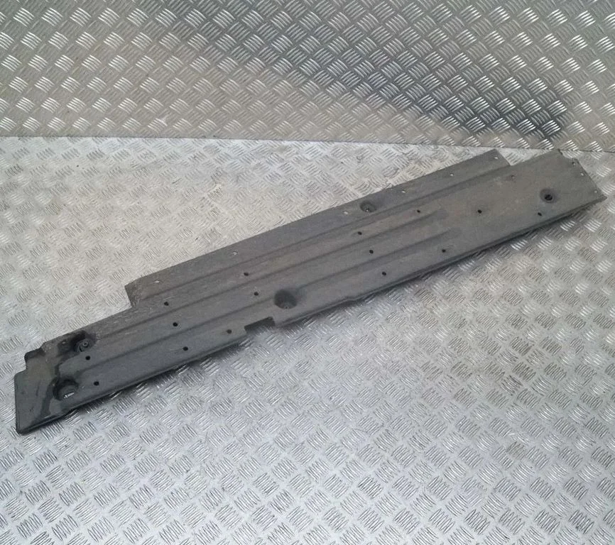 Külgmine põhjakaitse – Toyota Prius (XW20) (2003-2009)