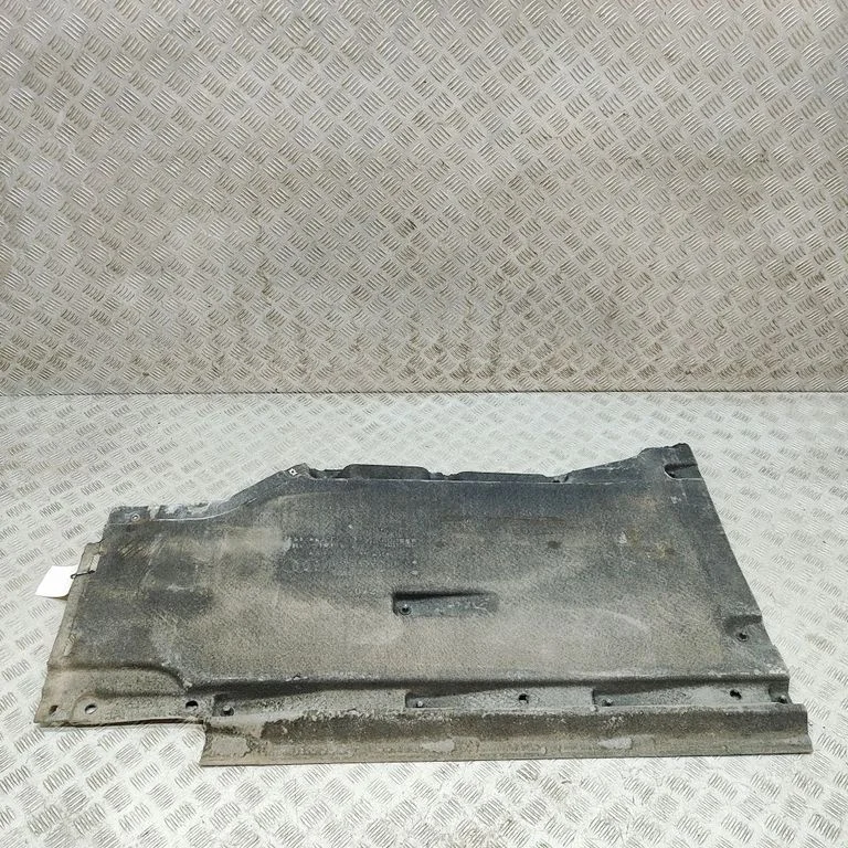 Külgmine põhjakaitse 8W0825208