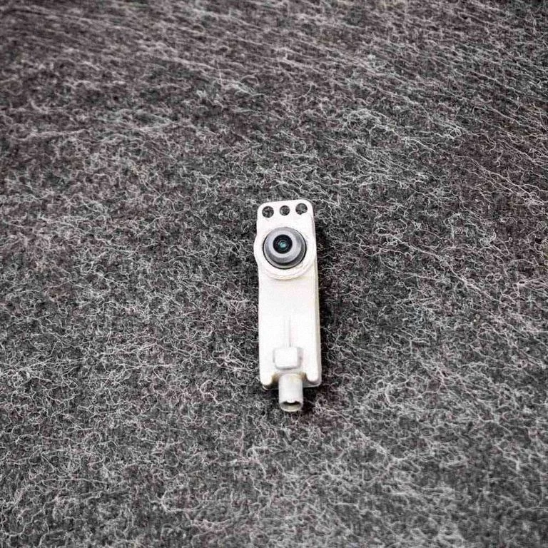 Side fender camera – Tesla Model S (2012-)