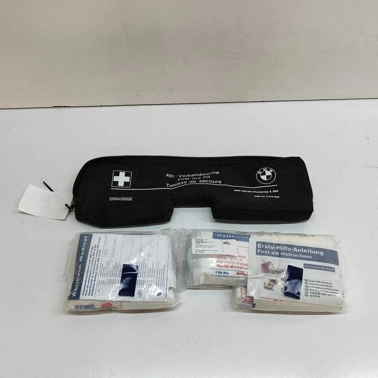 First aid kit – BMW 3 Series F30 F35 F31 (2012-2018)