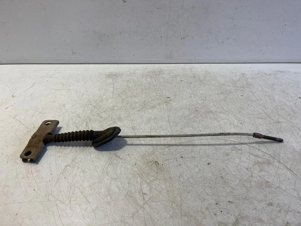 Handbrake/parking brake wiring cable – Toyota RAV 4 (XA20) (2000-2005)