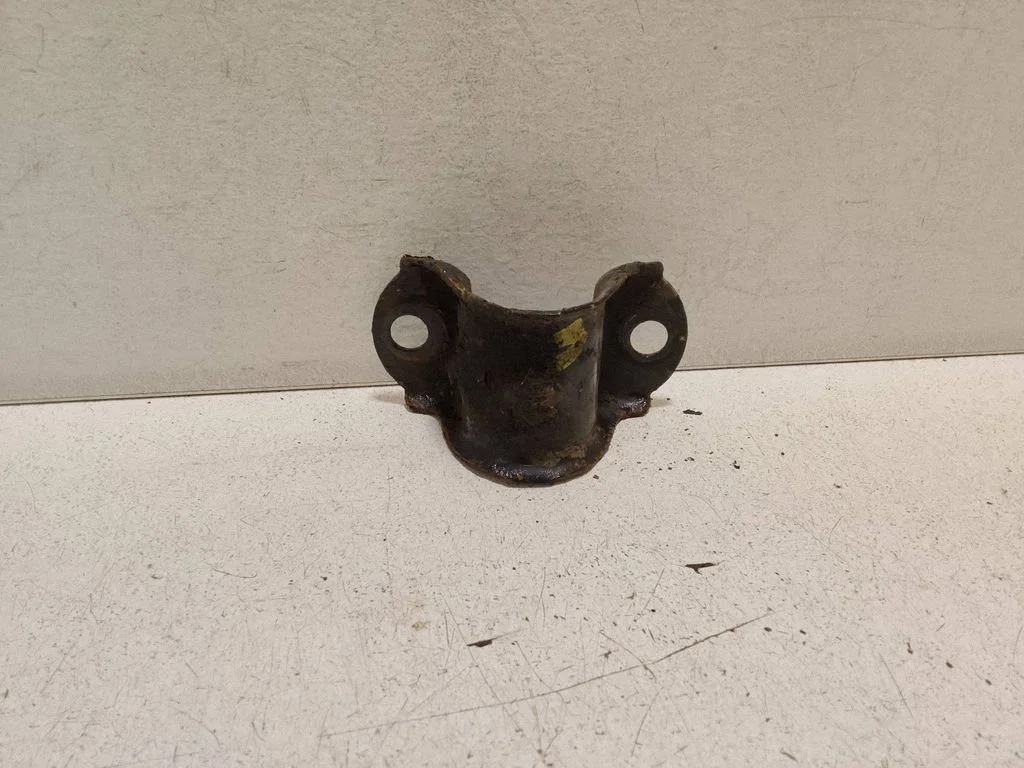 Sway bar bush bracket, rear – Volvo XC60 (2014-2016)