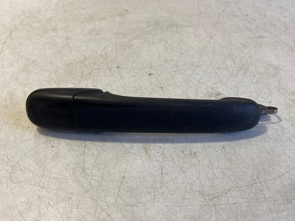 Rear door exterior handle – right